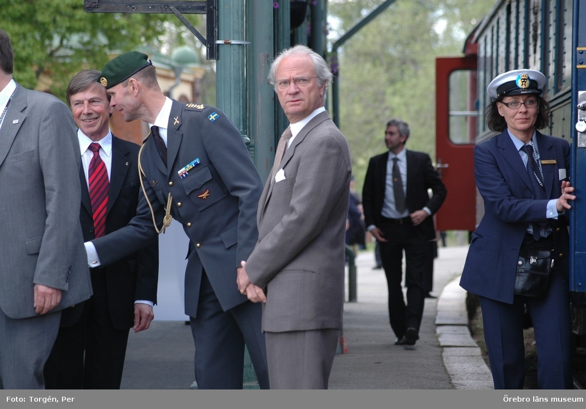 Den 5 juni 2006 firades järnvägens 150-årsjubileum med pompa och ståt i Nora. Kung Carl XVI Gustaf anlände med ett bolmande ånglok tillsammans med 200 inbjudna gäster till Nora station.
Landshövding Sören Gunnarson, m.fl.