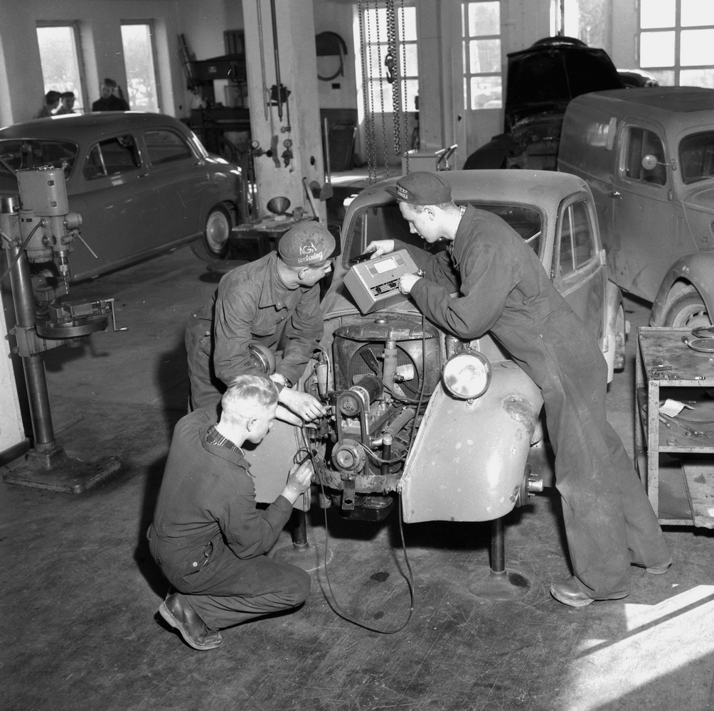 Centrala verkstadsskolan. Bildsidan. 19 mars 1955 - Örebro läns museum ...