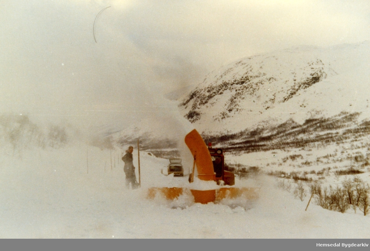 Ny fres skal i arbeid på Hemsedalsfjellet i 1967.