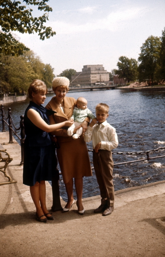 Familjen Borg, 8 juni 1962.