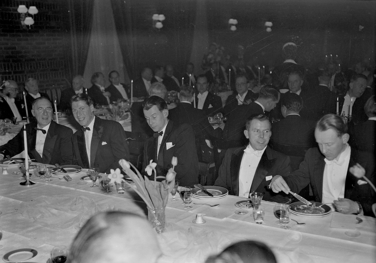 Middagsselskap i Kunstindustrimuseet og Handelsstandens Hus