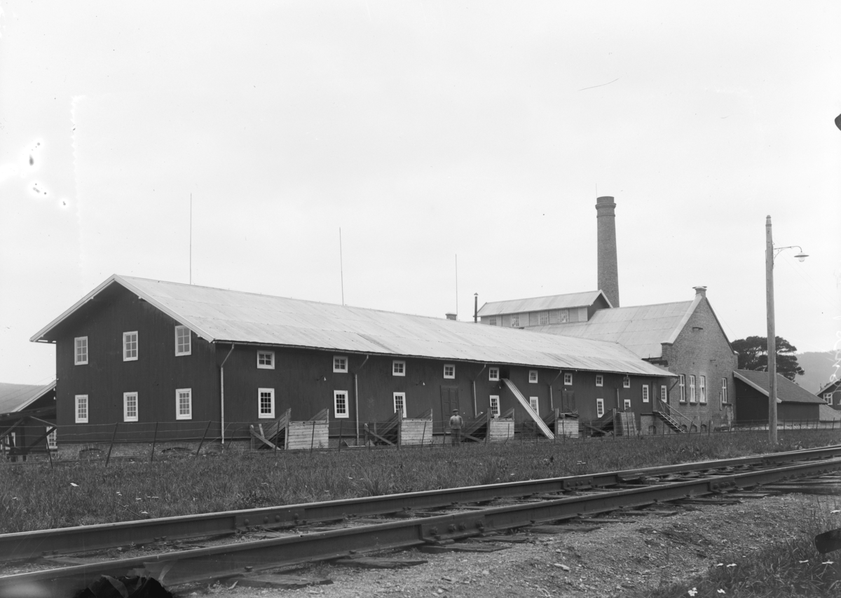 Jessnes potetmelfabrikk, Furnes, eksteriør. Hamar Vang og Furnes kommunale kraftselskap.