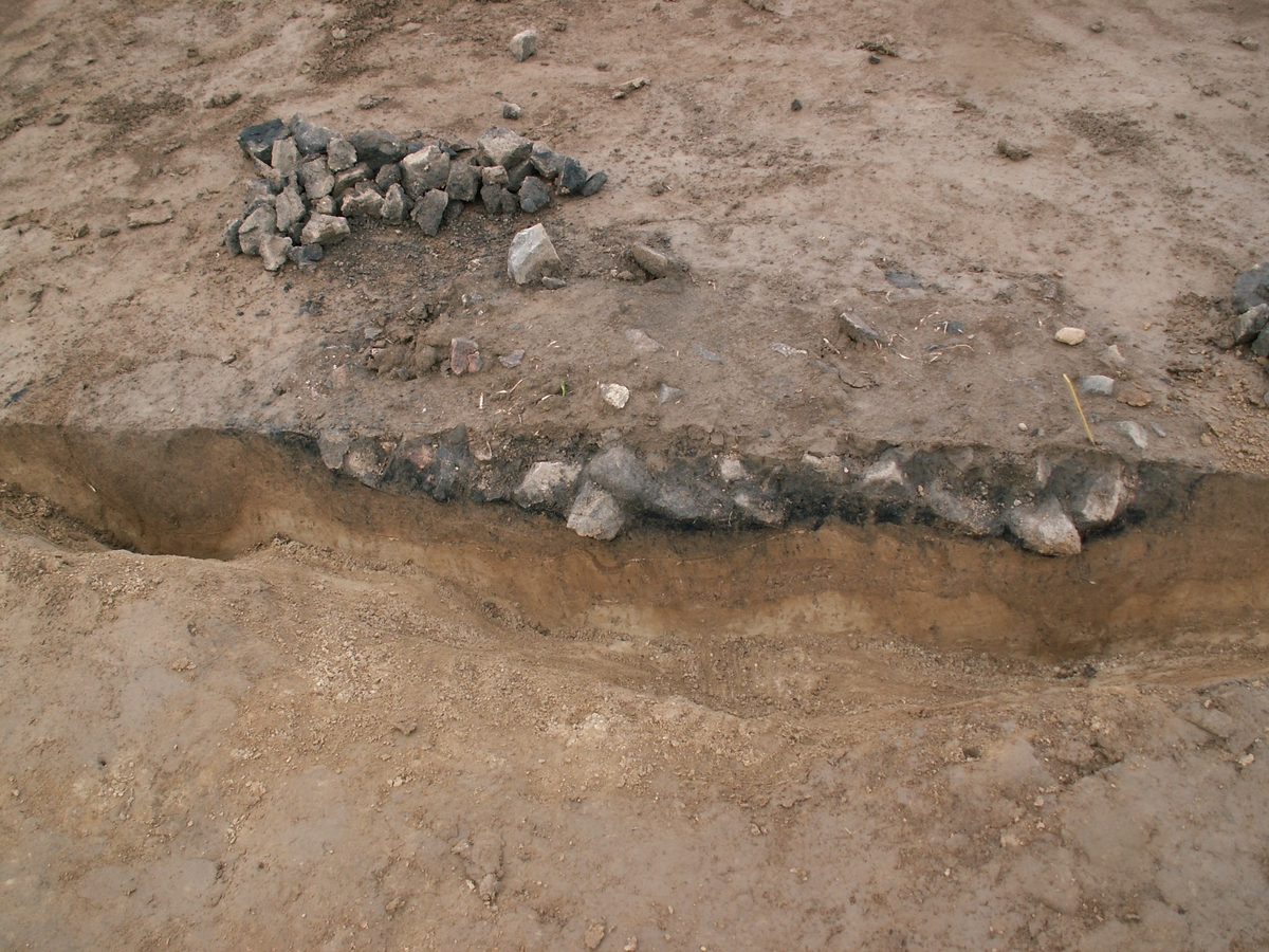Arkeologisk slutundersökning, Raä 433, A5292 härd och stolphål, Fansta, Bälinge socken, Uppland, 2006