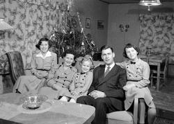 John Haugen med familie