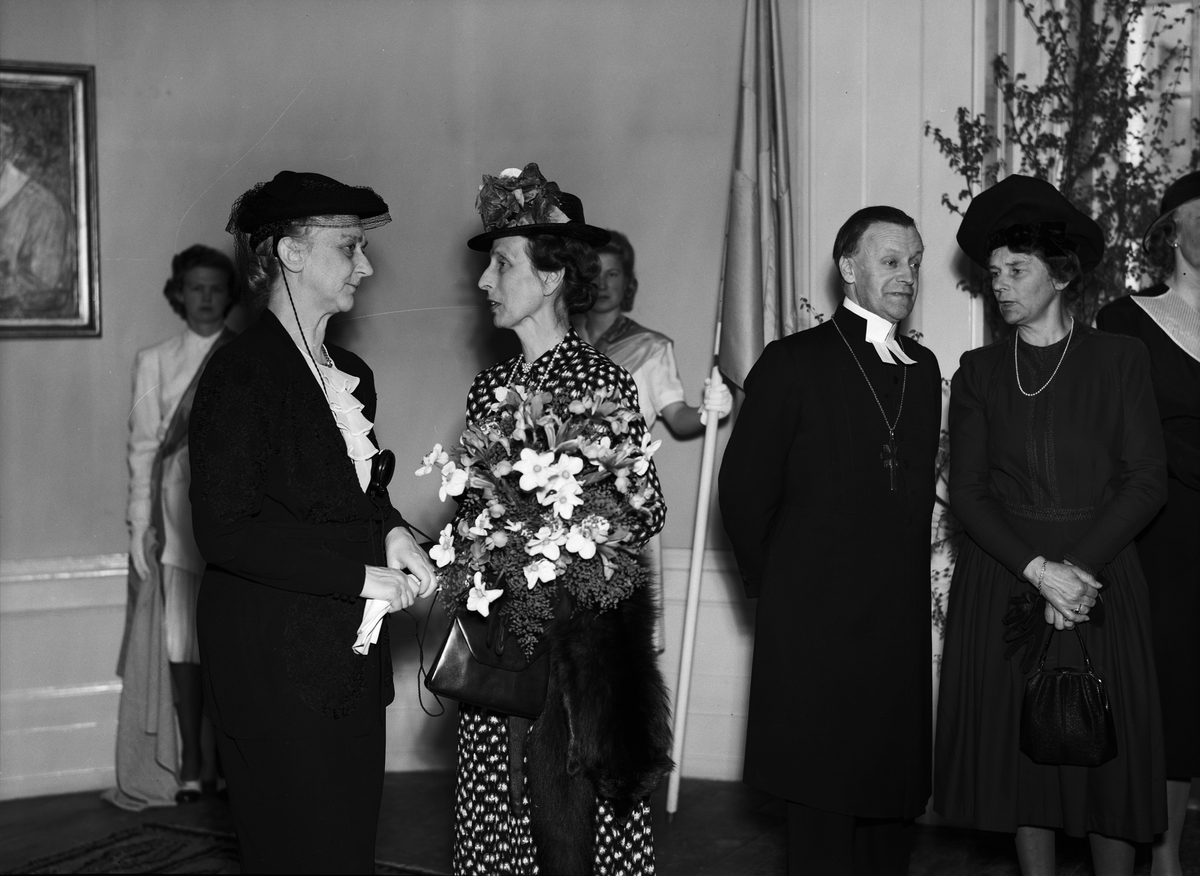 Kronprinsessan Louise och ärkebiskop Erling Eidem, Uppsala 1937