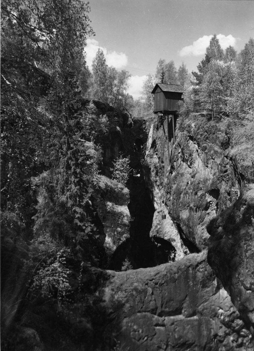 Storgruvan vid Persbergs gruva i Färnebo socken, Värmland.