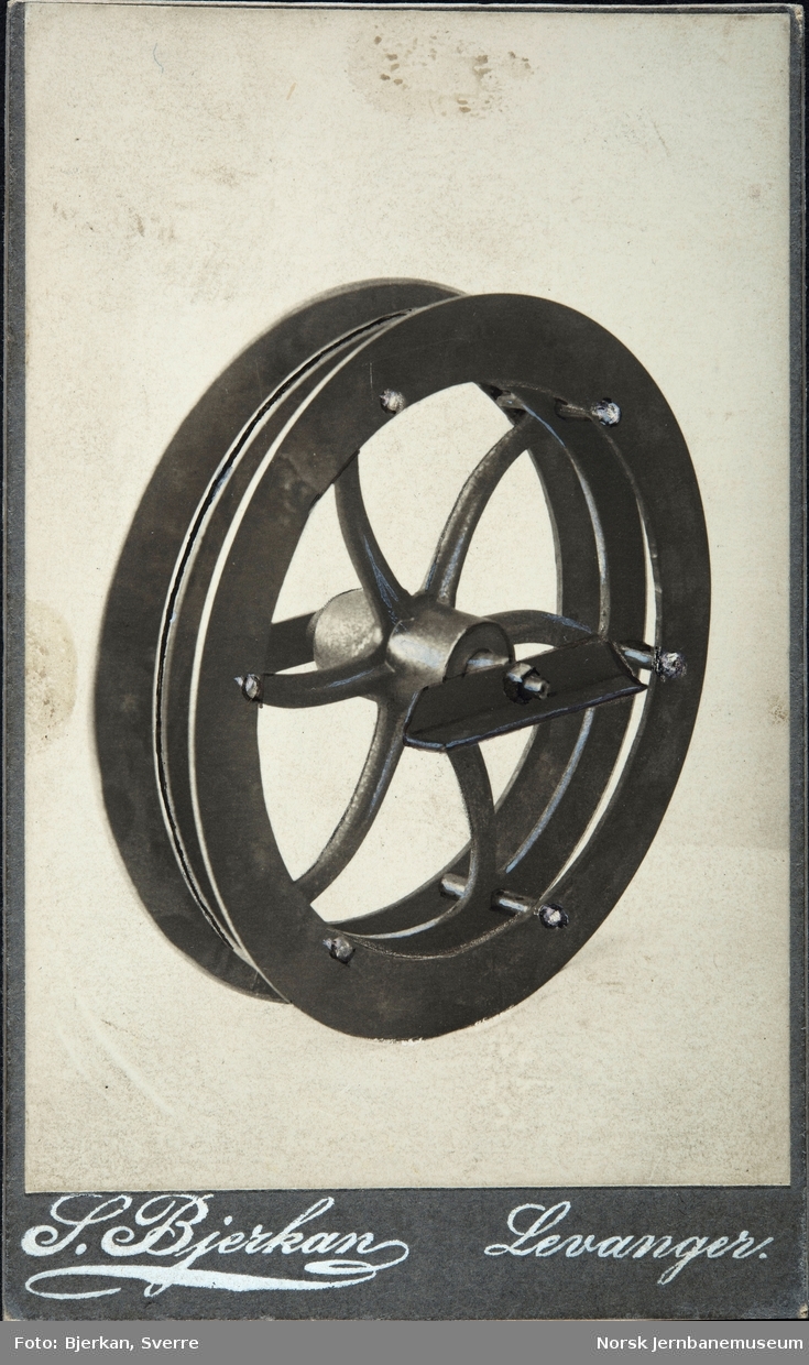 Lamellhjul fra Holms dresinfabrikk