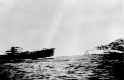 Trolig tysk tankbåt i Nærøysundet på Rørvik