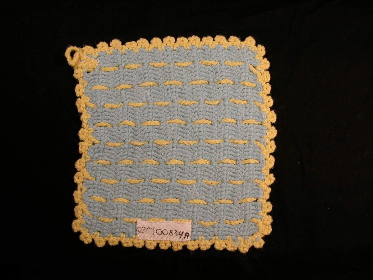 Blå grunn med gule striper og gul bord rundt