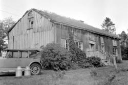 Gammelstova på Fostervoll.  Huset sett fra vestgavlen og sør