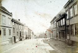 "Øvre Enggade". Foto fra deler av bebyggelsen i Øvre Enggate