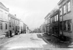 "Øvre Enggade". Foto fra deler av bebyggelsen i Øvre Enggate