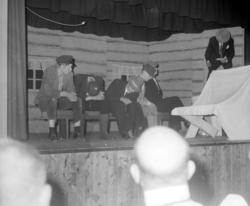 Repotasjebilde fra en revy.
Romsdalspostens arkiv. Fra Nordm