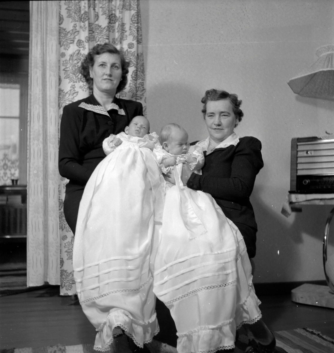 Signe Presthus Lundkvist med tvillinger