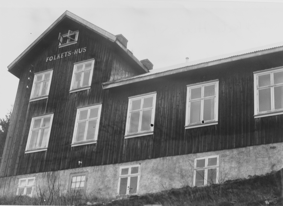 Folkets Hus på Slattum.  Huset brant natt til 11. 02. 1979.