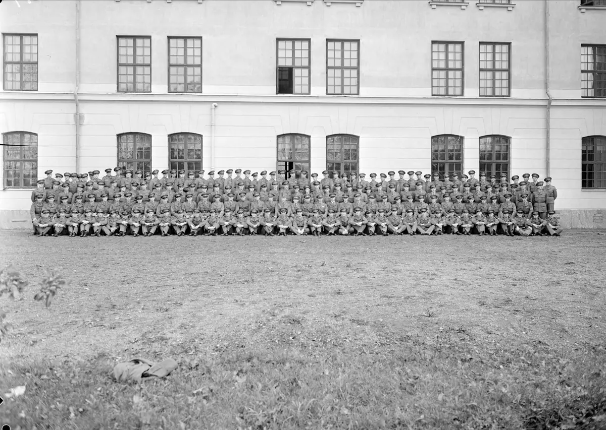 grupportr-tt-arm-ns-underofficersskola-polacksbacken-uppsala-1943