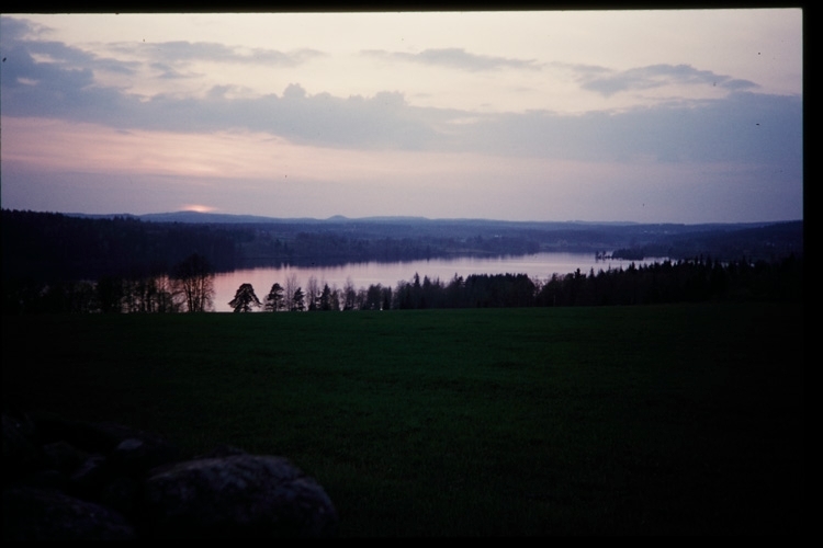 Skavenäsasjön i solnedgång. Sent 1950-tal.