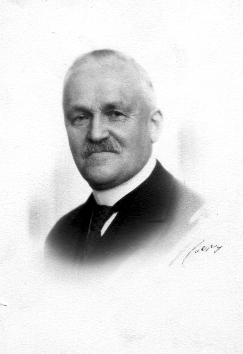 Lars Gustaf Bång. Född 17 augusti 1860