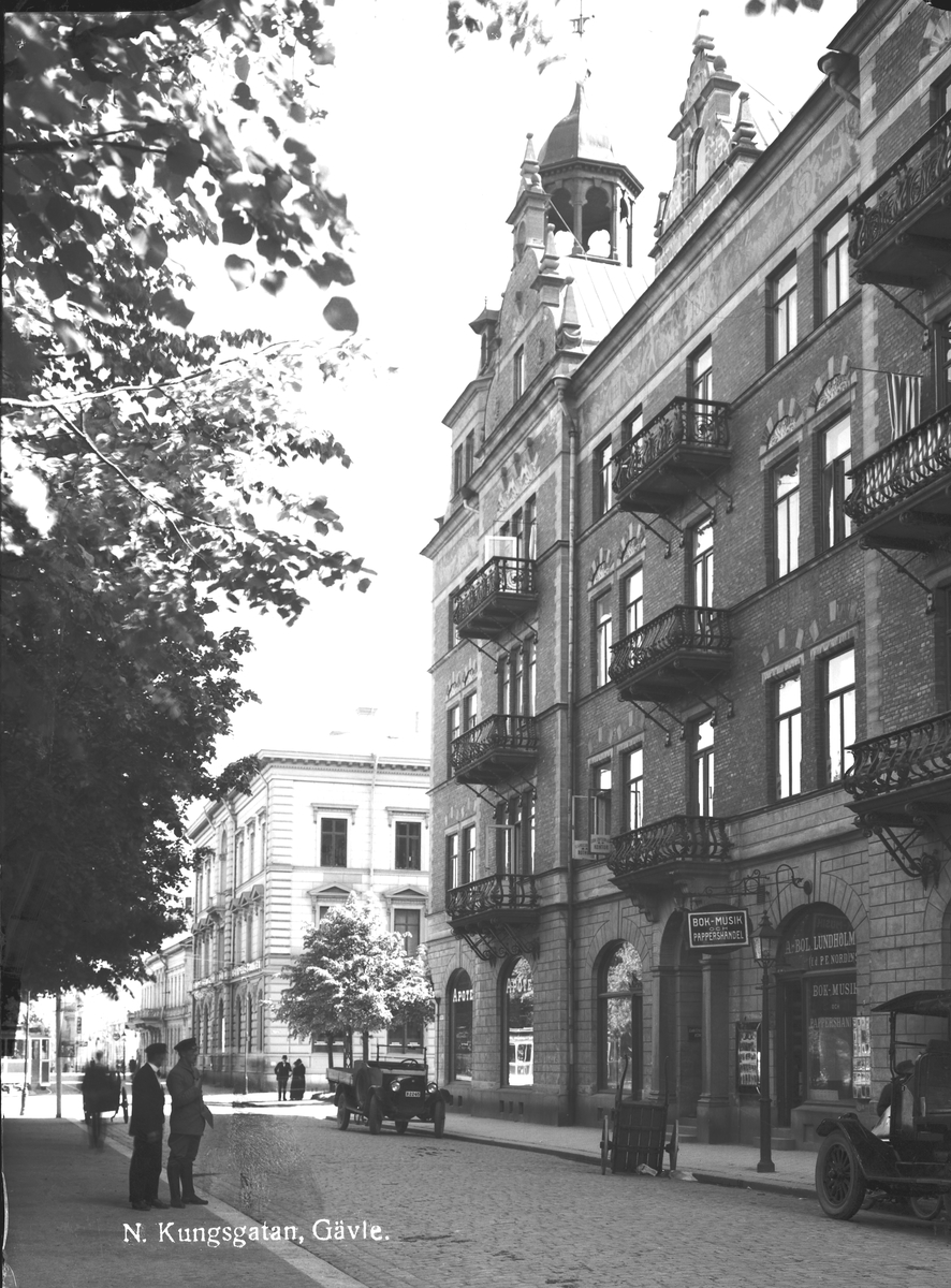 Korsningen Norra Kungsgatan och Nygatan vid Gevaliapalatset