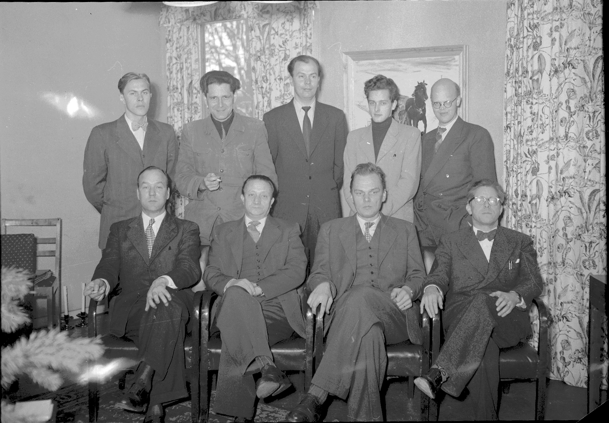 Ingenjör Sundberg. Grupp på Löwgrens pensionat och matsalar. 9 november 1952.