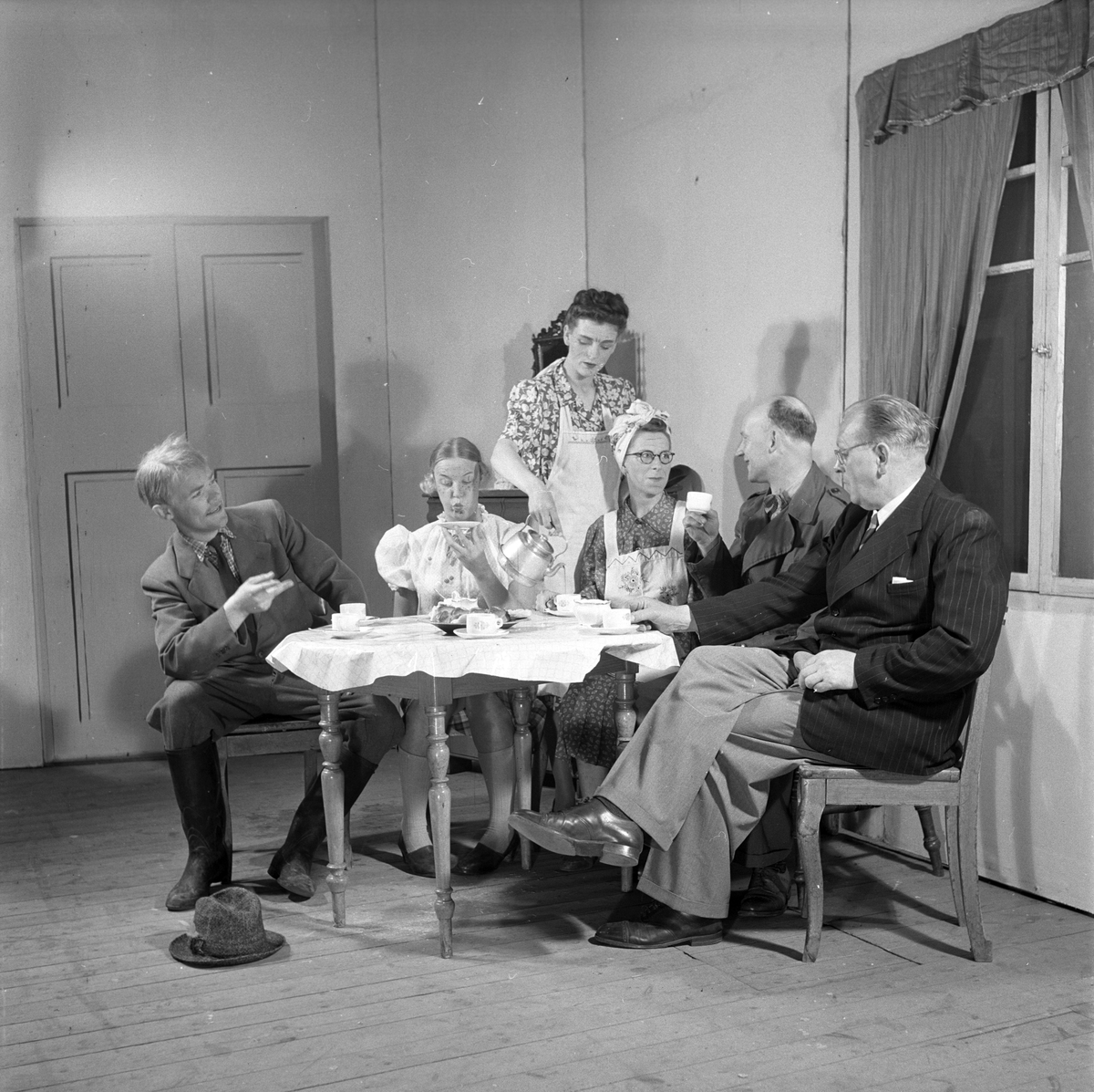 Sommarteater "Smulles sjätte sinne". 20 juni 1947.