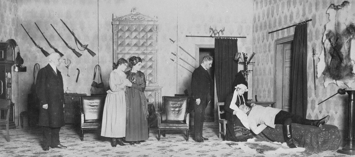 August Strindberg: Fadren. Anders Frithiof:s teatersällskap. År 1917

