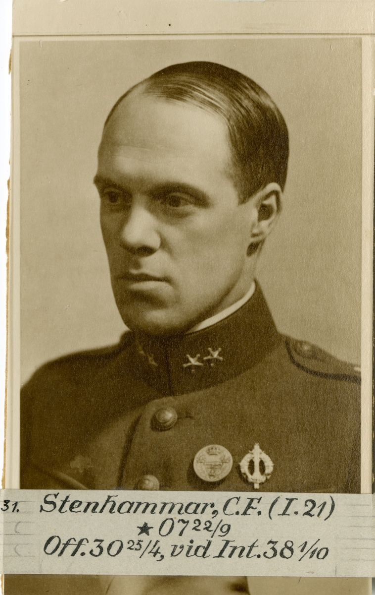 Porträtt av Christian Fredrik Stenhammar, officer vid Västernorrlands regemente I 21 och Intendenturkåren.