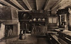 Postkort. Norsk Folkemuseum. Hovestua i Telemark, Interiør m