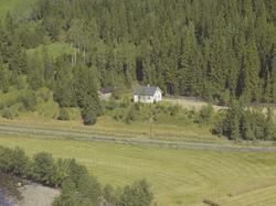 Bjørketun, hvitt bolighus, Vestre Gausdal.