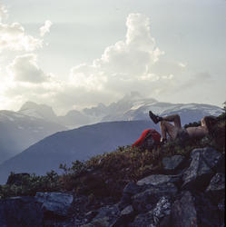 Avslapning på kanten av Uradalen - mot Horungene