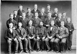 Amtskolen i Rissa 1883 -84.