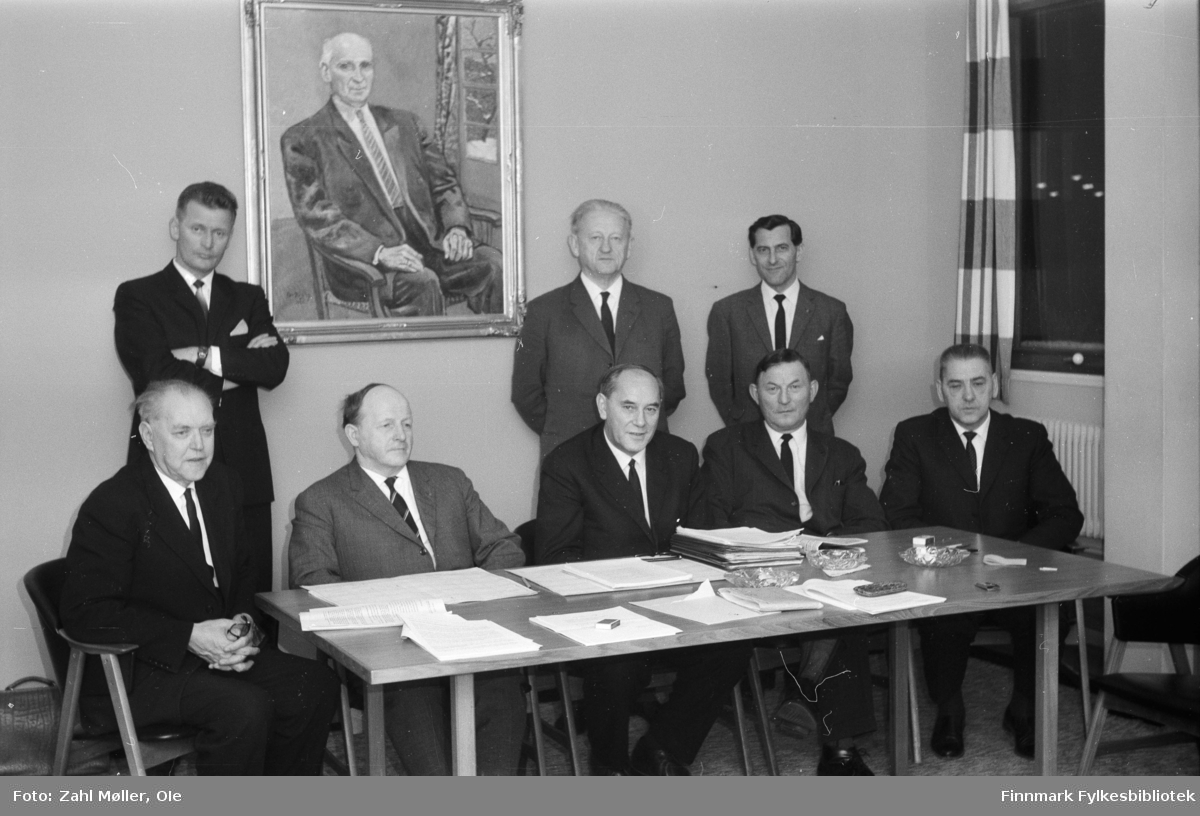 Vadsø 1967. Fylkesutvalget, gruppeportrett.