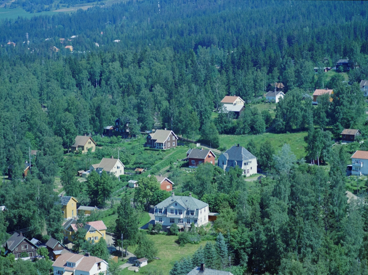 Flyfoto, Lillehammer, Søndre bydel, Trararo i front.