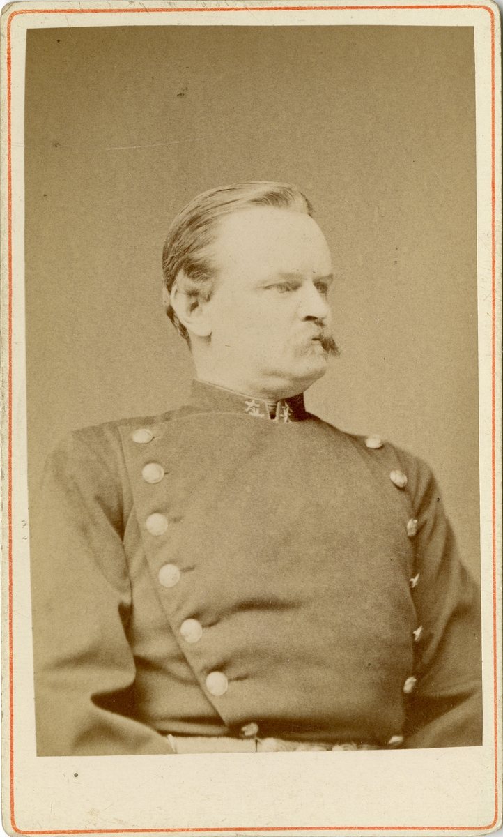 Porträtt av Carl Edgar Meurling, löjtnant vid Bohusläns regemente I 17.