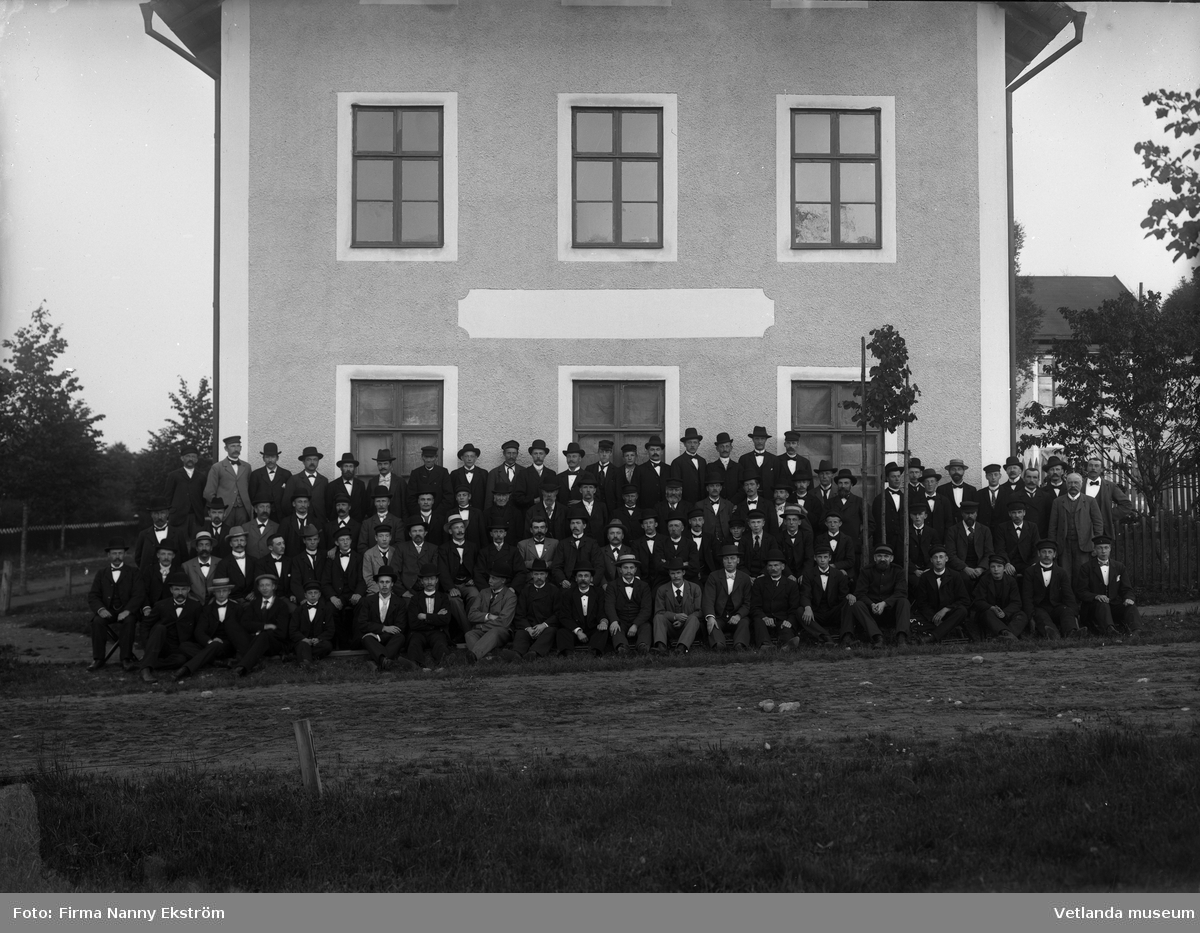 Stolfabriken cirka år 1918-1919. Foto beställt av fabrikör Johansson.