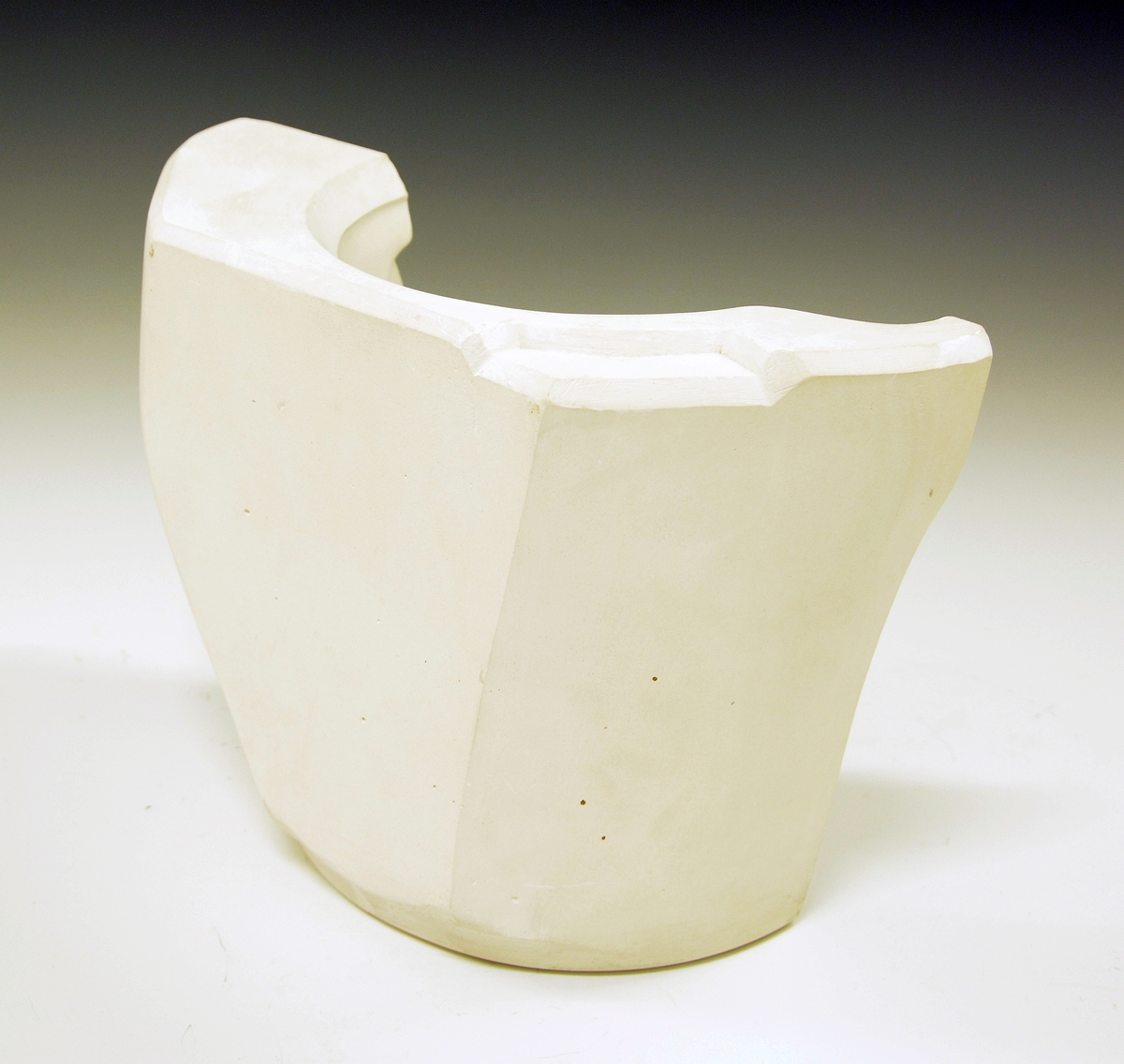 Del av støpeform til kanne.
Modell 2590 av Leif Helge Enger.