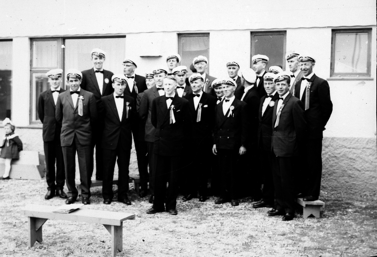 Sør-Senja mannskor. Bildet er tatt ca. 1965..