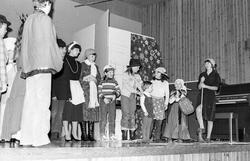 Barneteater - UKA 81