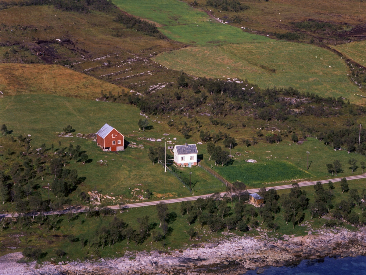Flyfoto fra Laberg i Godfjord.