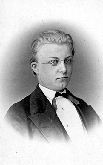 Lektor Karl Bror Forssell.
Född 1856 26/2 i Skara, död 1898 12/2 i Karlstad.
Son till Maria och Nils Edvard Forssell. 
Bror till Tekla Forssell och Emma Walter (f. Forssell).