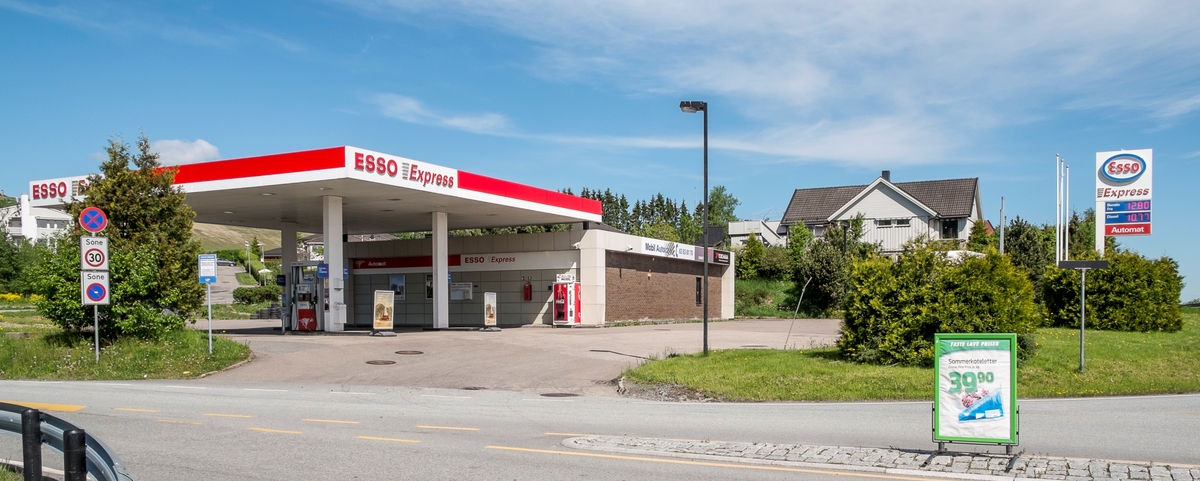 Esso bensinstasjon Nedre Rælingsvei Fjerdingby Rælingen - Museene i ...