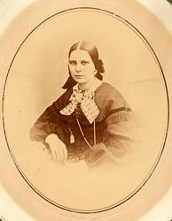Marie W Knudtzon, g m N H Knudtzon III.
 Bilde fra datterdat