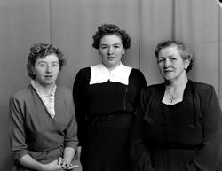 Elisabet, Liv og Anne Eli Stølen. Gruppebilde av tre kvinner