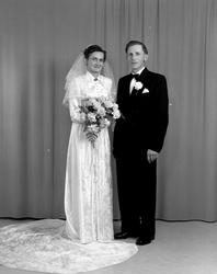 Bilde er registrert på A Husby. Fra Nordmøre museums fotosam