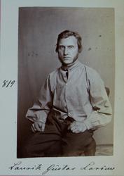 Lauritz Gustav Larsen