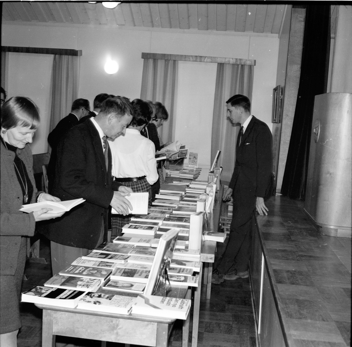 Arbrå,
Bokafton i Flästa,
November 1968