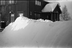 Snøvinteren 1951. Åtte bilder fra fotografens eiendom Odberg