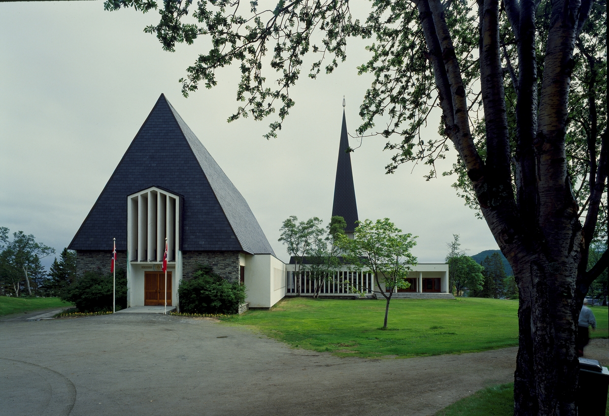 Harstad kirke [Fotografi]