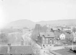 Bliksethhjørnet mot Jernbanestasjonen.