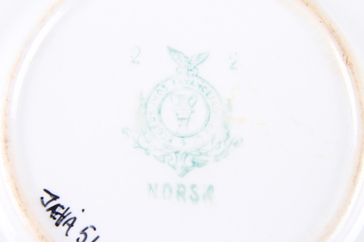 Kaffeservise bestående av asjett, kaffekopp med underskål